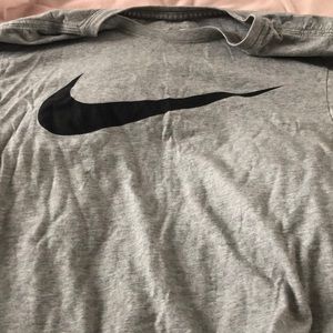 long sleeve nike shirt
